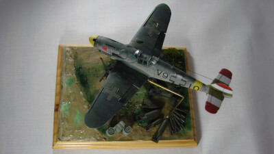 Maquette de Messershmitt Bf-109G-6 Hungarian Air Force - image 4