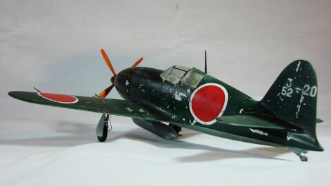 Maquette de Mitsubishi J2M3 Raiden - image 2