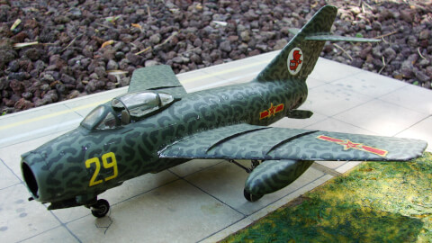 Maquette de MiG-15bis - image 2