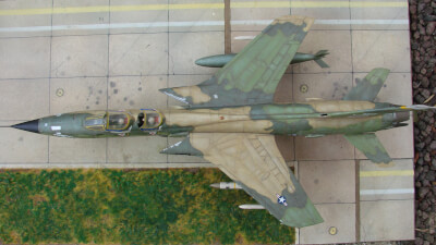 Maquette de Republic F-105 Thunderchief - image 4