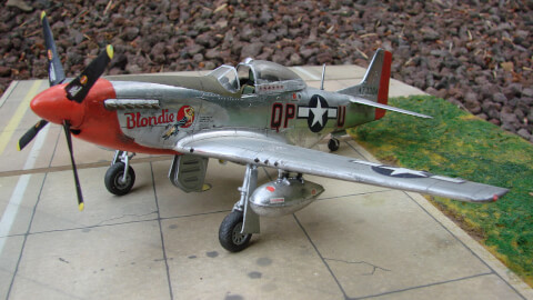 Maquette de P-51d Red Nose - image 4