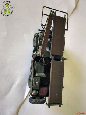 Maquette de Jeep ambulance - image 5