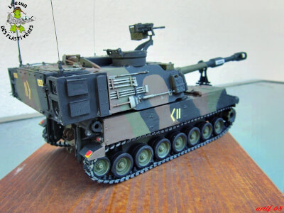 Maquette de M 109 A6 Paladin - image 2