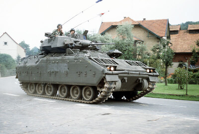 Image Principale pour 123-m2-bradley-ifv