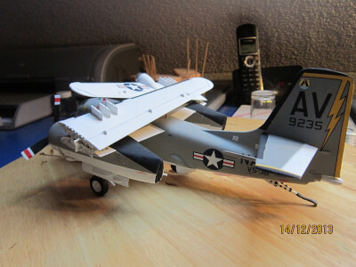 Maquette de S-2E TRACKER - image 4