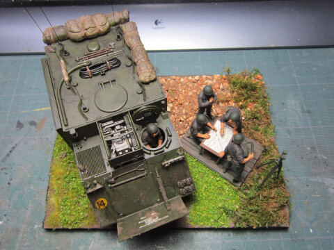 Maquette de M 577 Armoured command car - image 5