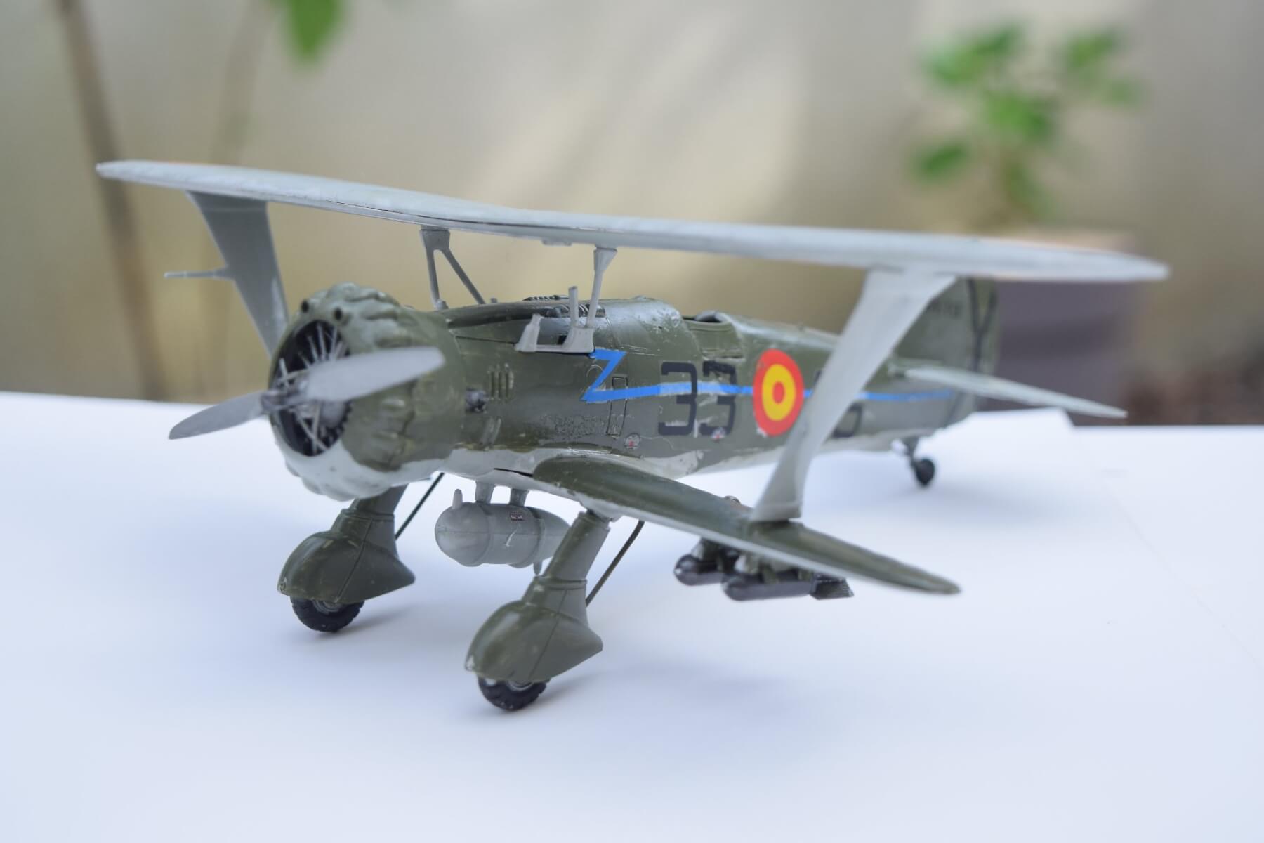 Image d'en-tête de page pour la maquette Henschel hs 123 a-1