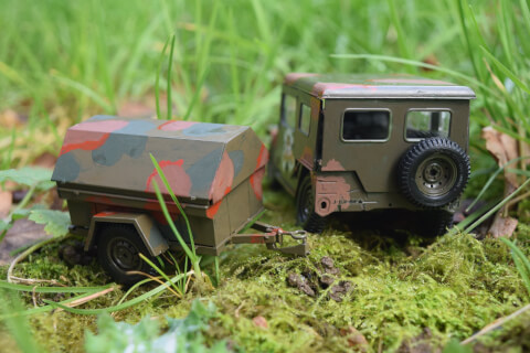 Maquette de M151A2 Hard top with trailer - image 6