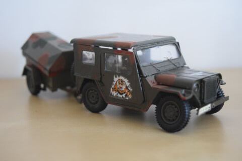 Maquette de M151A2 Hard top with trailer - image 8