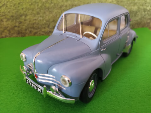 Maquette de Renault 4CV (Heller) - image 3