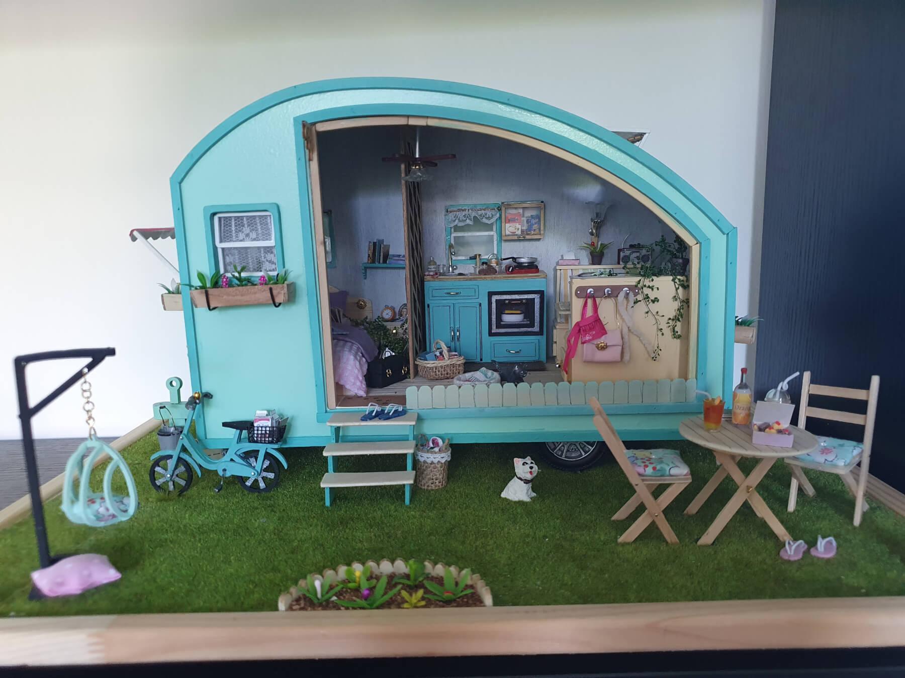 Image d'en-tête de page pour la maquette La Caravane