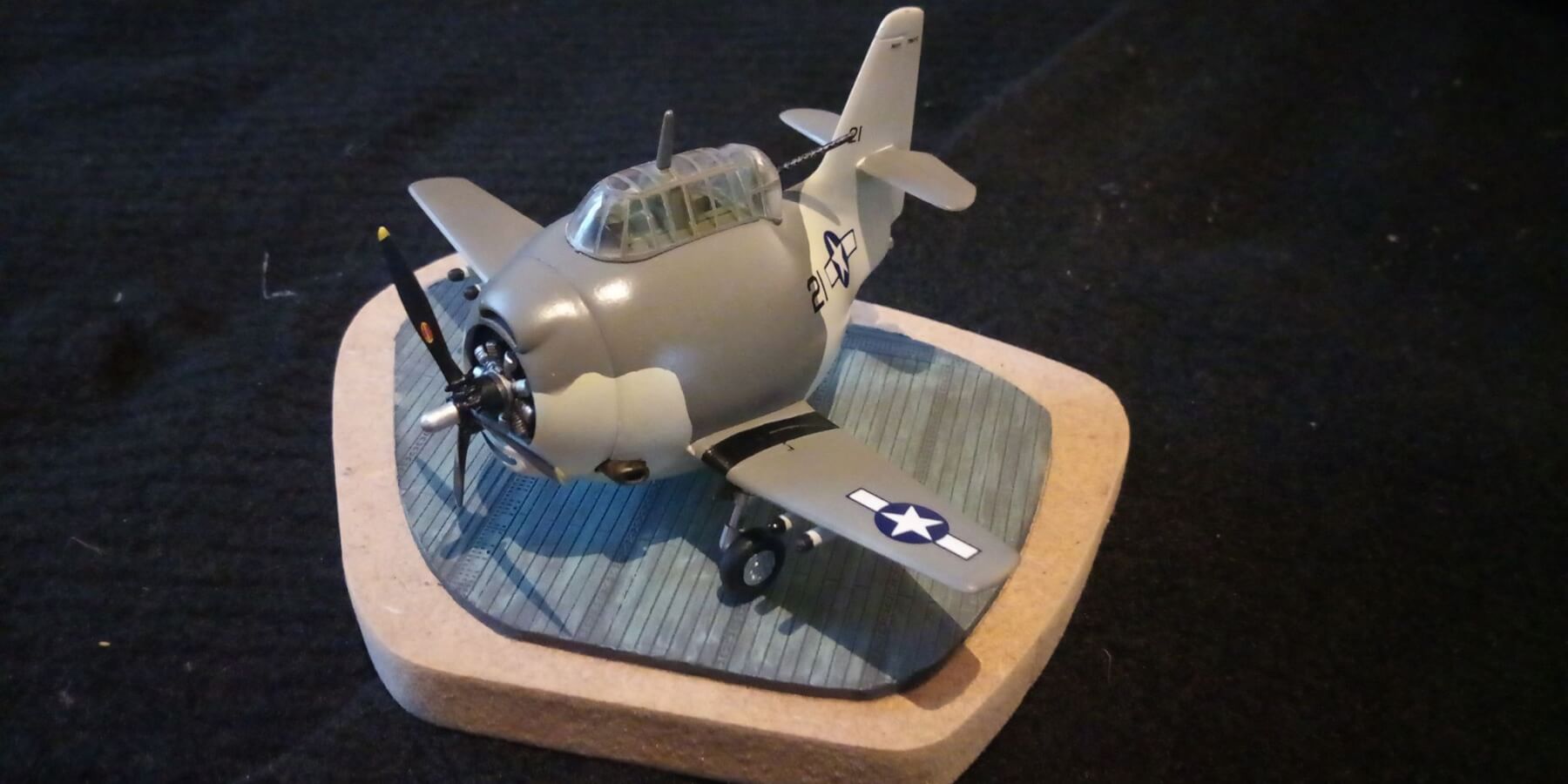 Eggplane Avenger